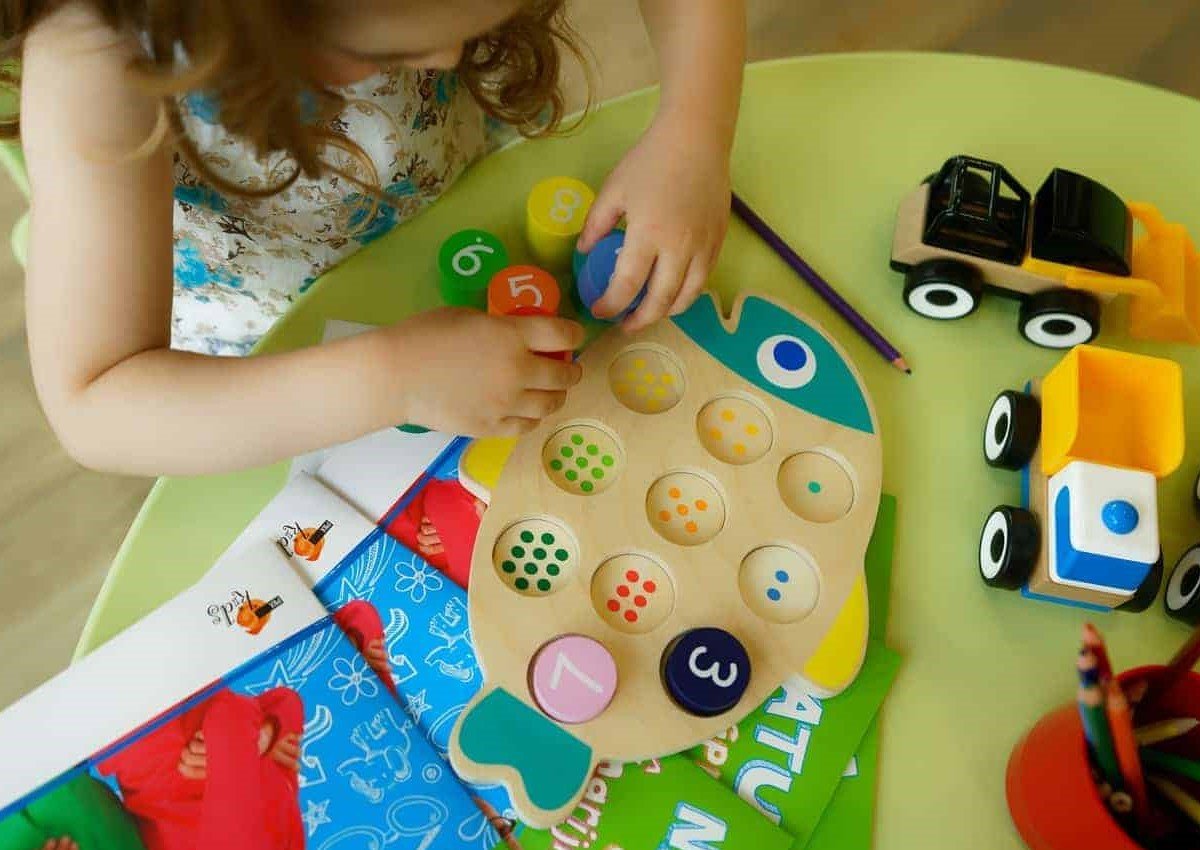 8 Principles of Montessori Education